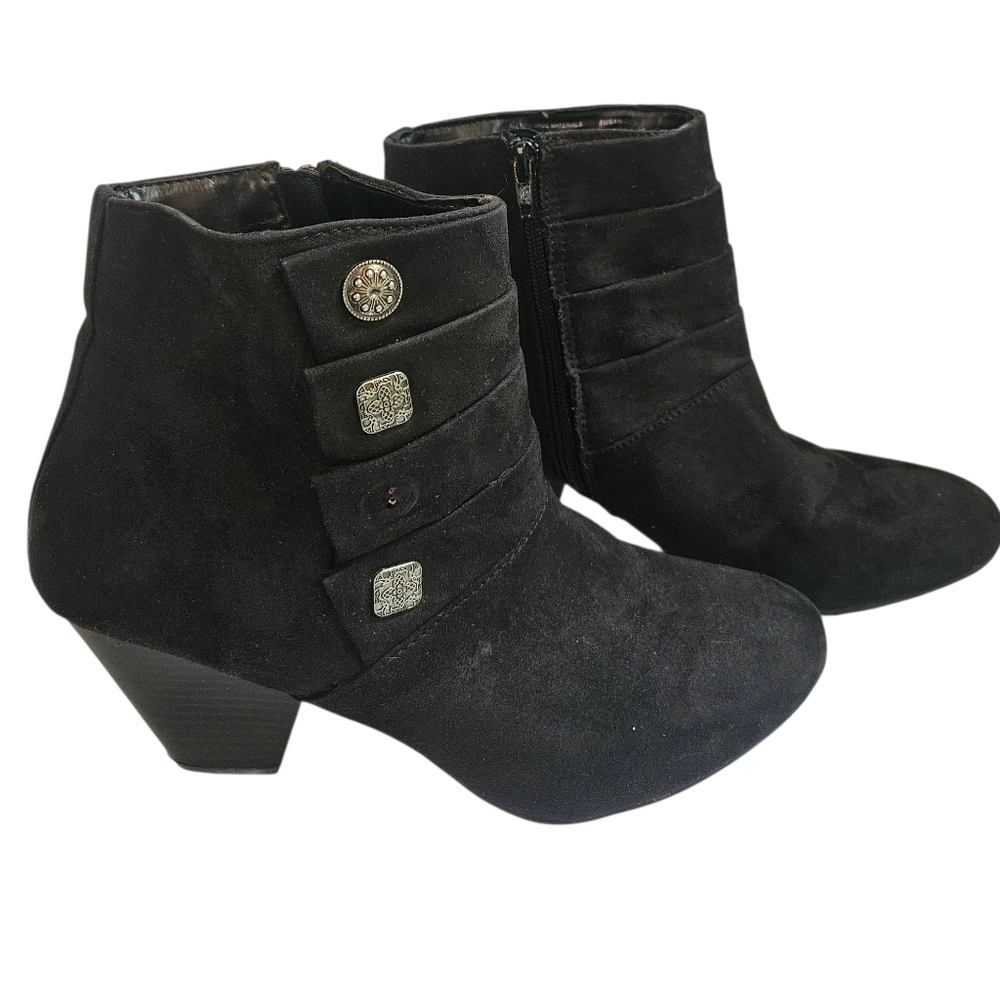 Covington Susan Black Bootie Silver Decals 2.5 Heel Womens Sz 10 *Missing Decal